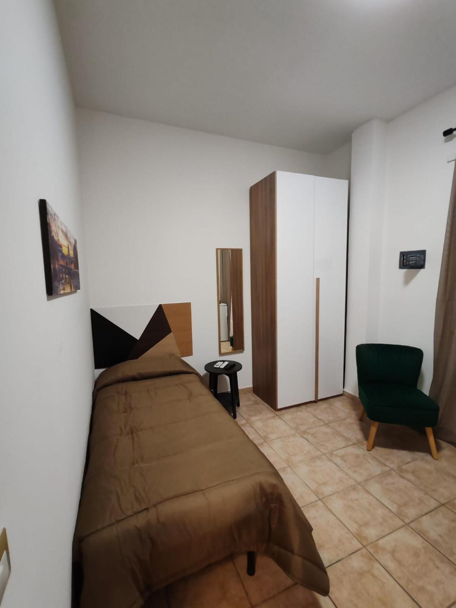 B&B Piazza Ragusa Рим Экстерьер фото