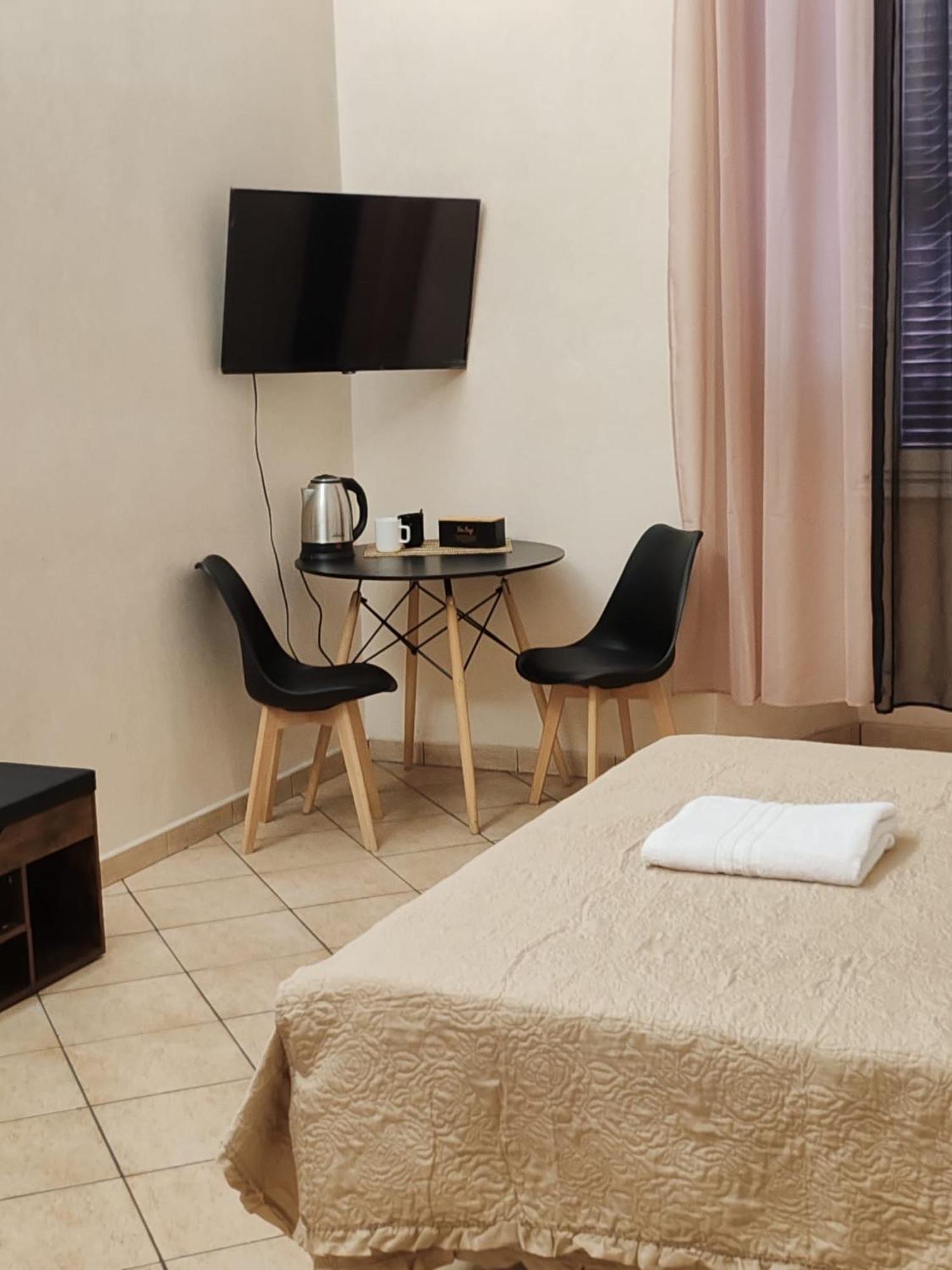 B&B Piazza Ragusa Рим Экстерьер фото
